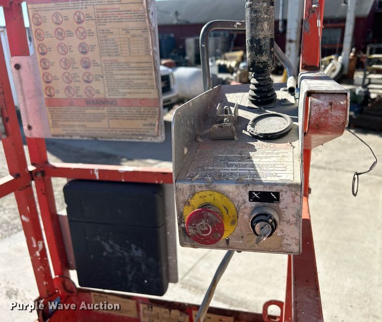 image for item DR4554 Skyjack SJIII 3215  scissor lift