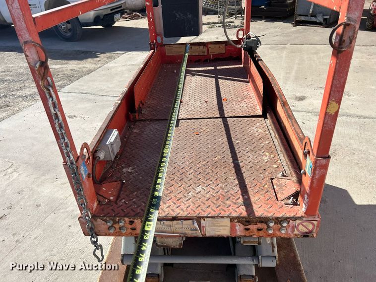 image for item DR4554 Skyjack SJIII 3215  scissor lift