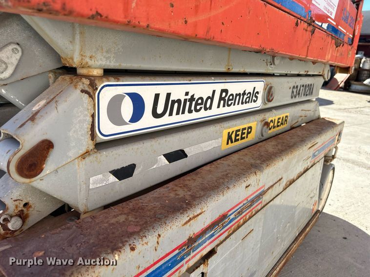 image for item DR4554 Skyjack SJIII 3215  scissor lift