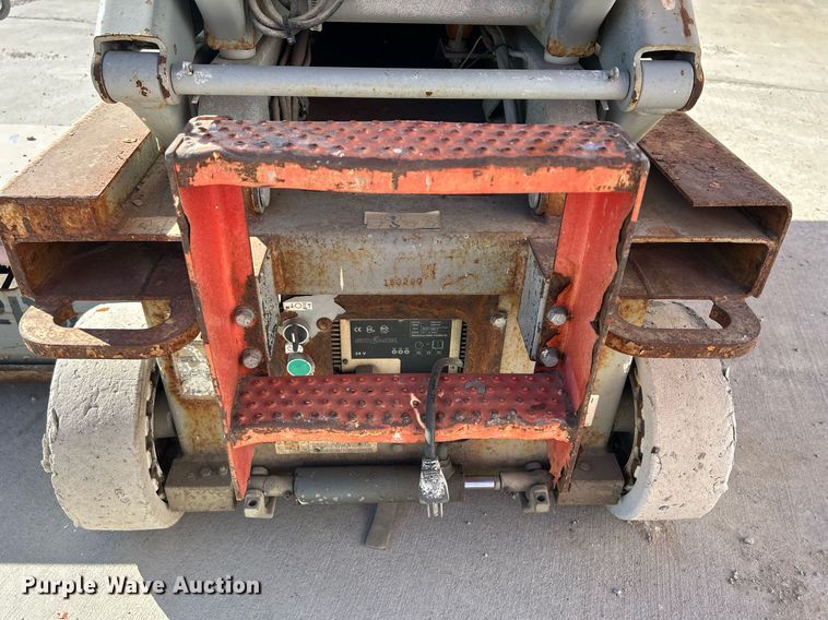 image for item DR4554 Skyjack SJIII 3215  scissor lift