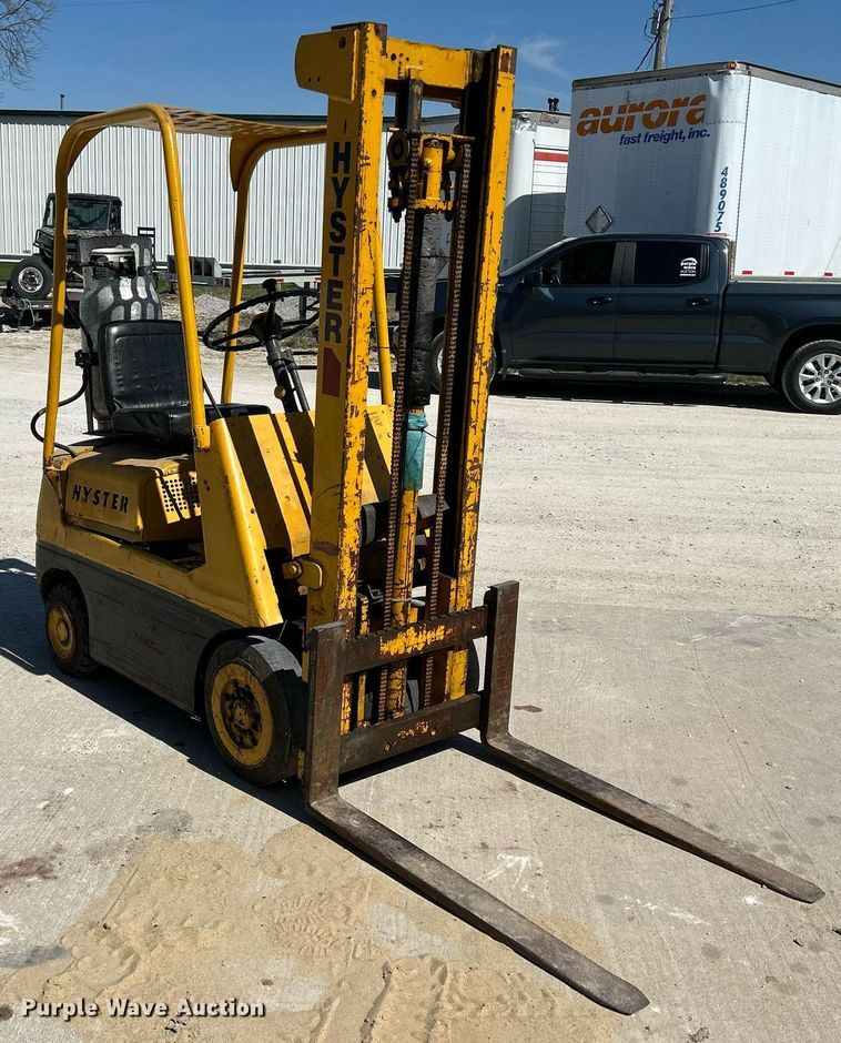 image for item DR4556 Hyster A10D  forklift