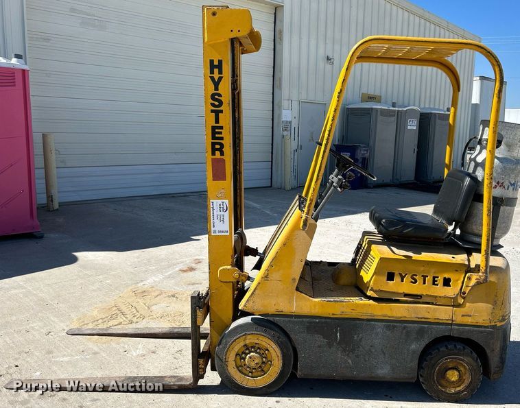 image for item DR4556 Hyster A10D  forklift
