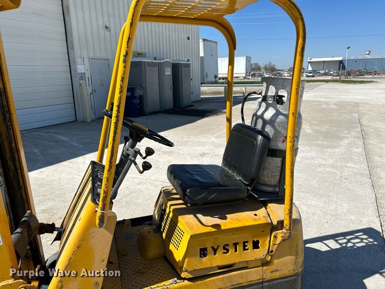 image for item DR4556 Hyster A10D  forklift