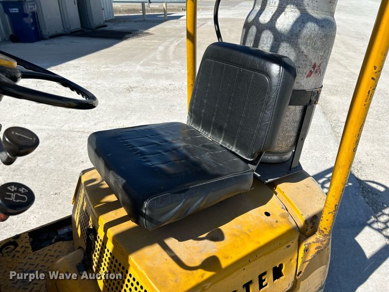 image for item DR4556 Hyster A10D  forklift