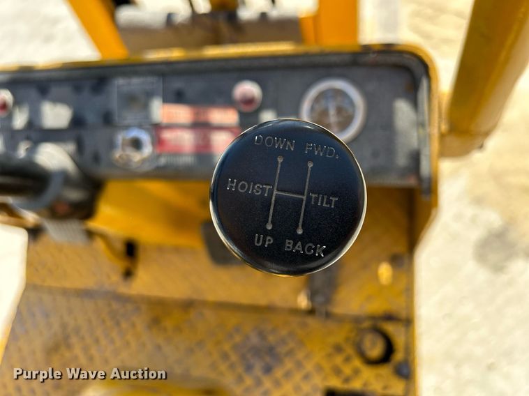 image for item DR4556 Hyster A10D  forklift