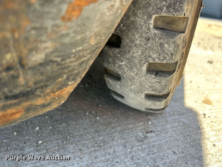 image for item DR4556 Hyster A10D  forklift