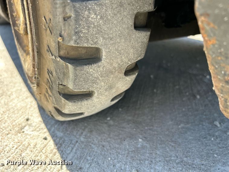 image for item DR4556 Hyster A10D  forklift