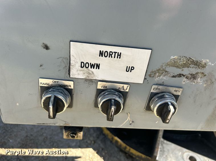 image for item DR4562 Abell-Howe  jib crane