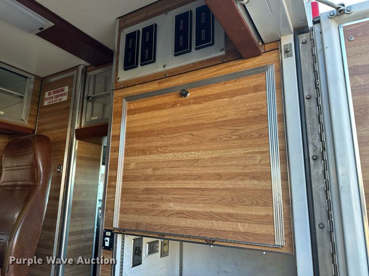 image for item DR5173 1995 Ford E350  ambulance