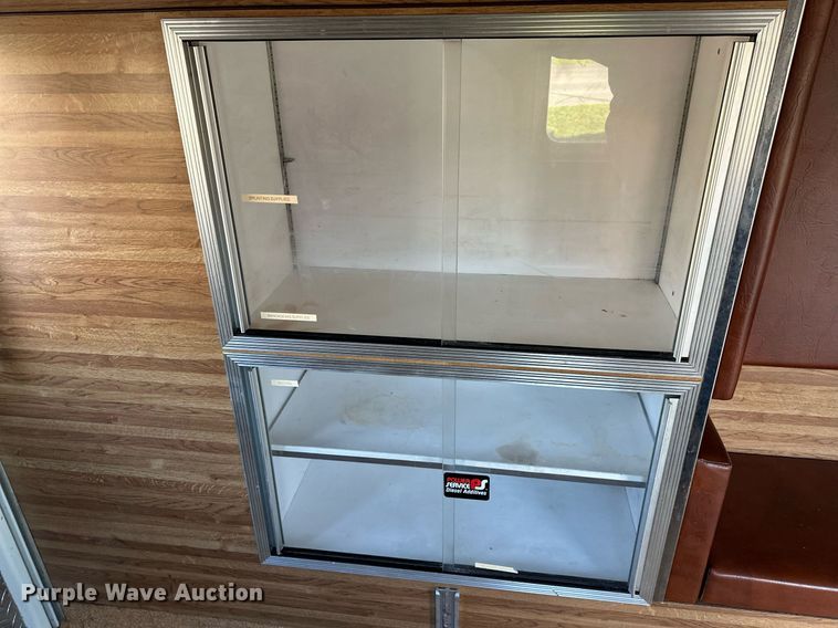 image for item DR5173 1995 Ford E350  ambulance