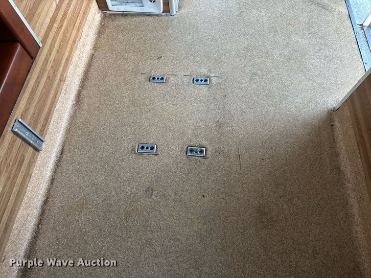 image for item DR5173 1995 Ford E350  ambulance