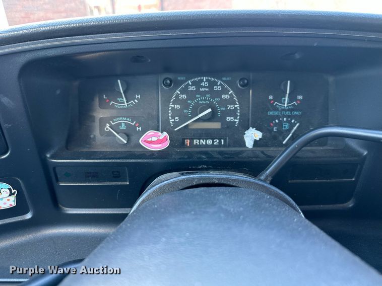 image for item DR5173 1995 Ford E350  ambulance