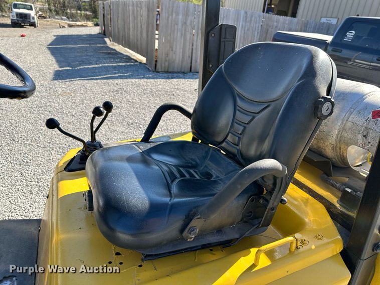 image for item DR5190 Yale GLP060ZGNGAE087  forklift