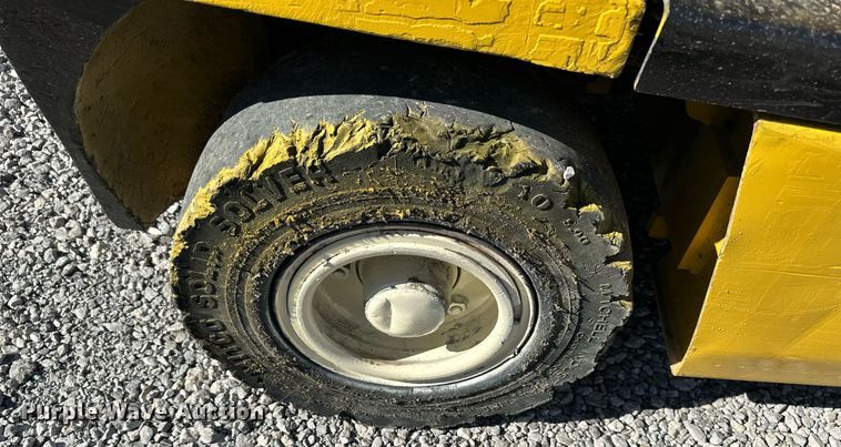 image for item DR5190 Yale GLP060ZGNGAE087  forklift