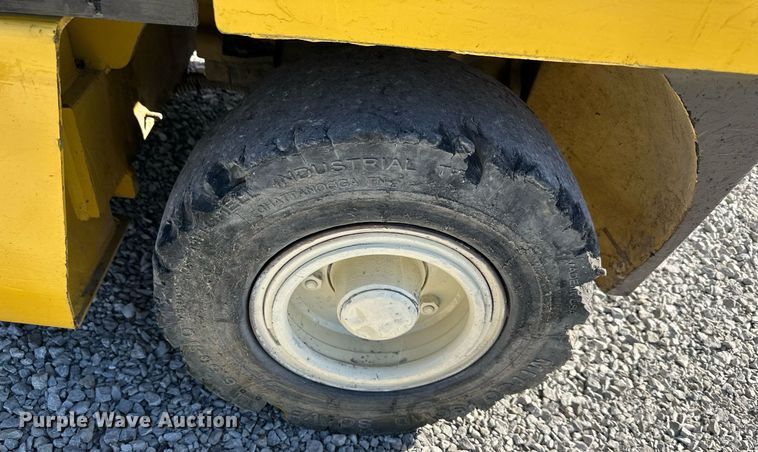 image for item DR5190 Yale GLP060ZGNGAE087  forklift