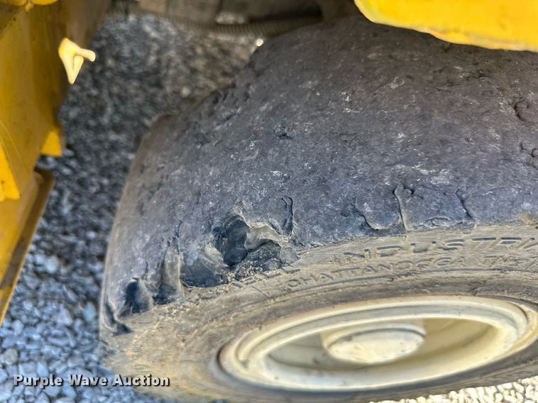 image for item DR5190 Yale GLP060ZGNGAE087  forklift