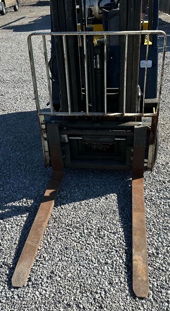 image for item DR5191 Yale  forklift