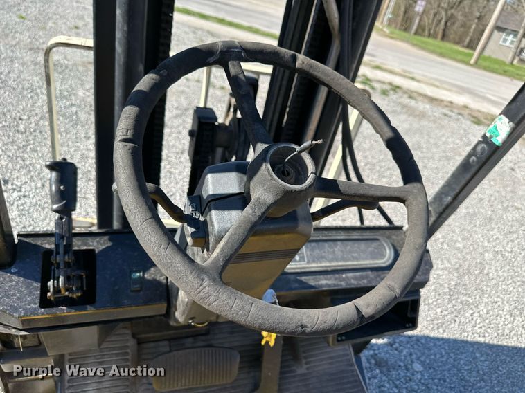 image for item DR5191 Yale  forklift