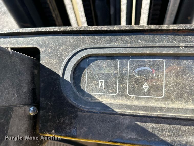 image for item DR5191 Yale  forklift