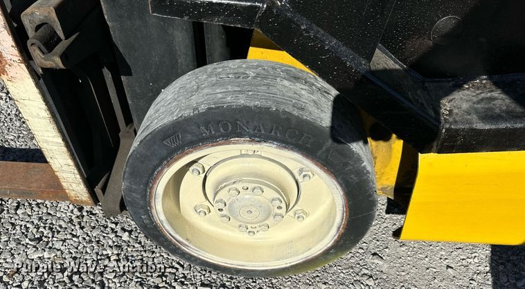 image for item DR5191 Yale  forklift