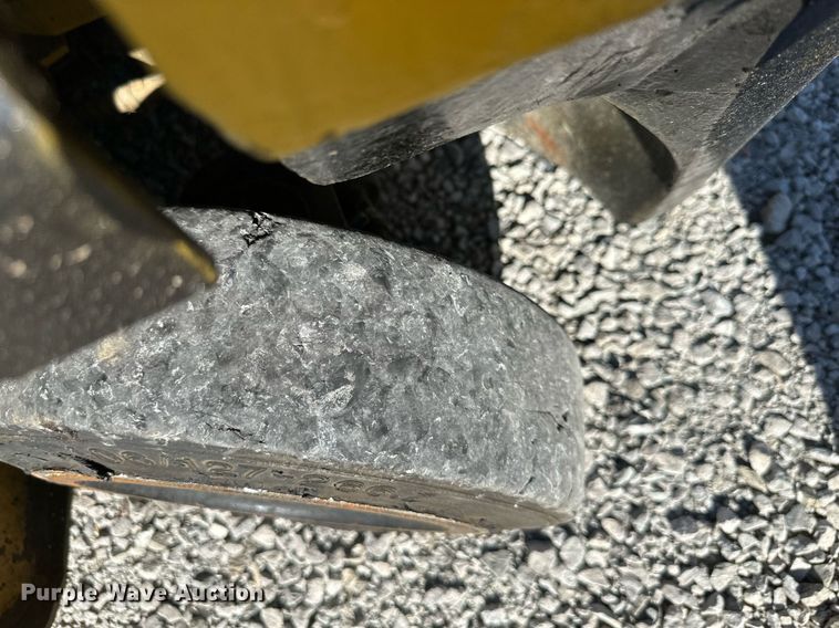 image for item DR5191 Yale  forklift