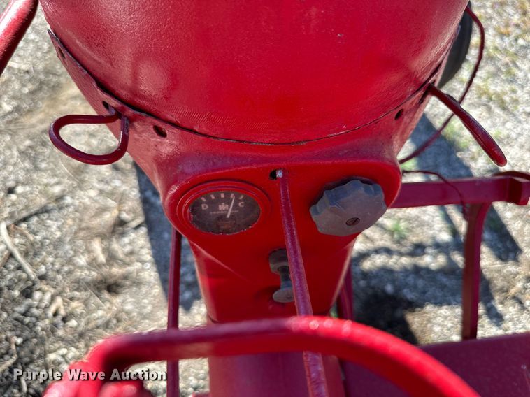 image for item DR5192 International Harvester Farmall Cub  tractor