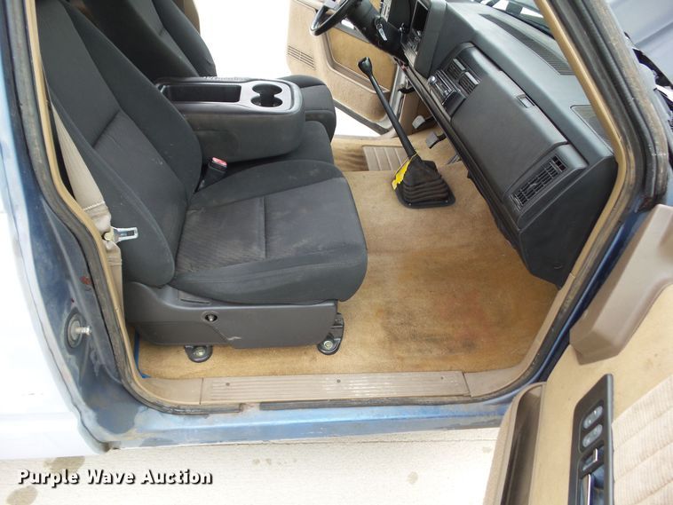 image for item HF9990 1989  Chevrolet C1500  Ext. Cab pickup truck