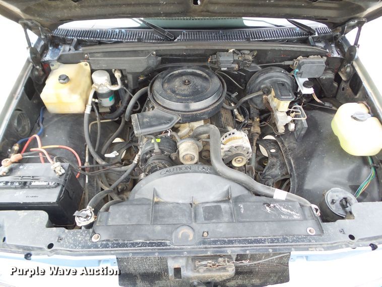 image for item HF9990 1989  Chevrolet C1500  Ext. Cab pickup truck