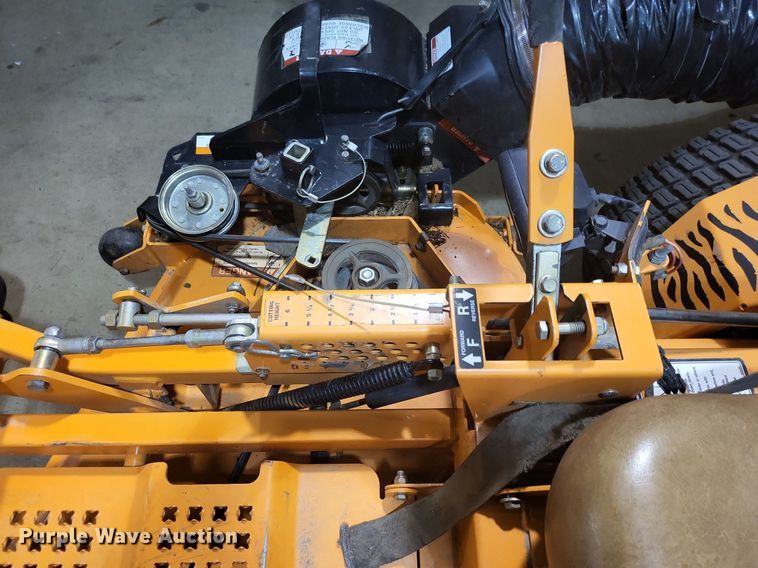 image for item IU9932 Scag Turf Tiger  lawn mower