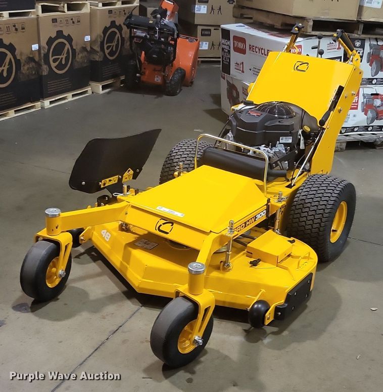 Cub Cadet Pro HW 300 lawn mower in Urbandale, IA | Item IU9934 sold ...