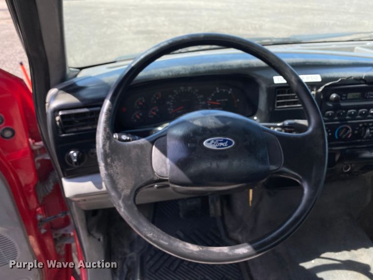 image for item KB9488 2005 Ford F750 Super Duty  fuel truck