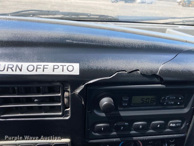 image for item KB9488 2005 Ford F750 Super Duty  fuel truck