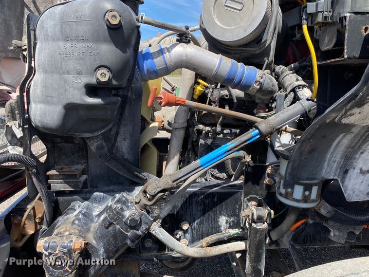 image for item KB9488 2005 Ford F750 Super Duty  fuel truck