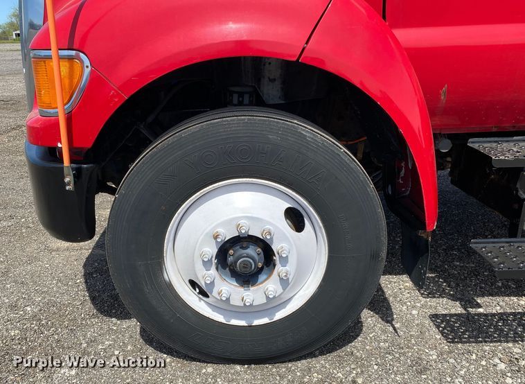 image for item KB9488 2005 Ford F750 Super Duty  fuel truck