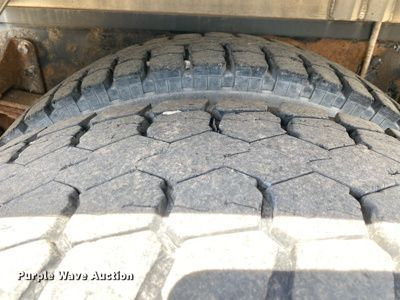 image for item KB9488 2005 Ford F750 Super Duty  fuel truck