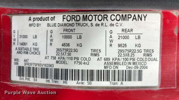 image for item KB9488 2005 Ford F750 Super Duty  fuel truck