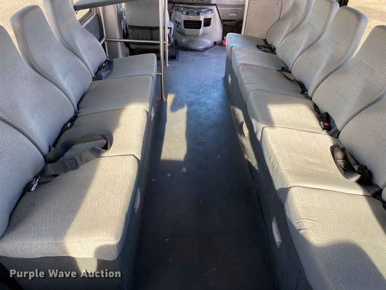 image for item KB9499 2016 Ford E350 Super Duty  shuttle bus