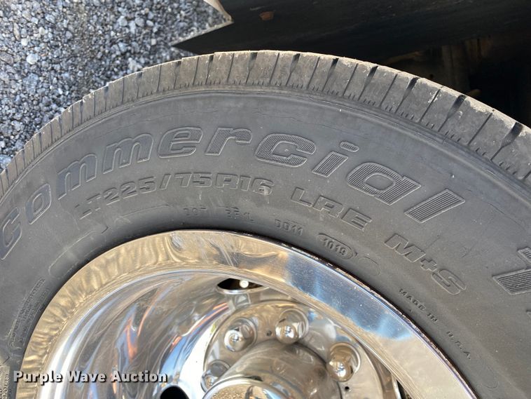 image for item KB9499 2016 Ford E350 Super Duty  shuttle bus