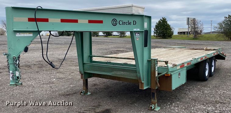image for item KB9509 2008 Circle D 21GNFBBT  equipment trailer