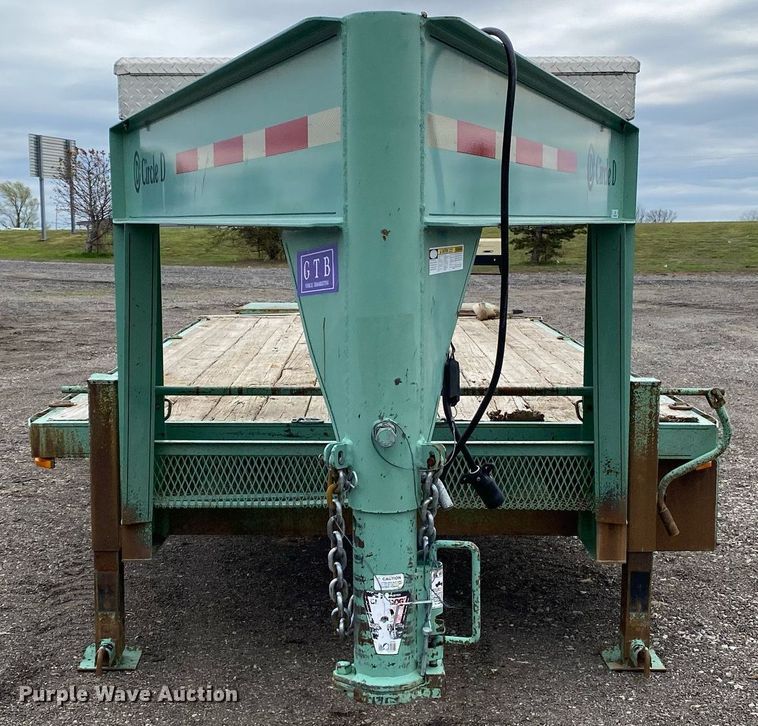 image for item KB9509 2008 Circle D 21GNFBBT  equipment trailer