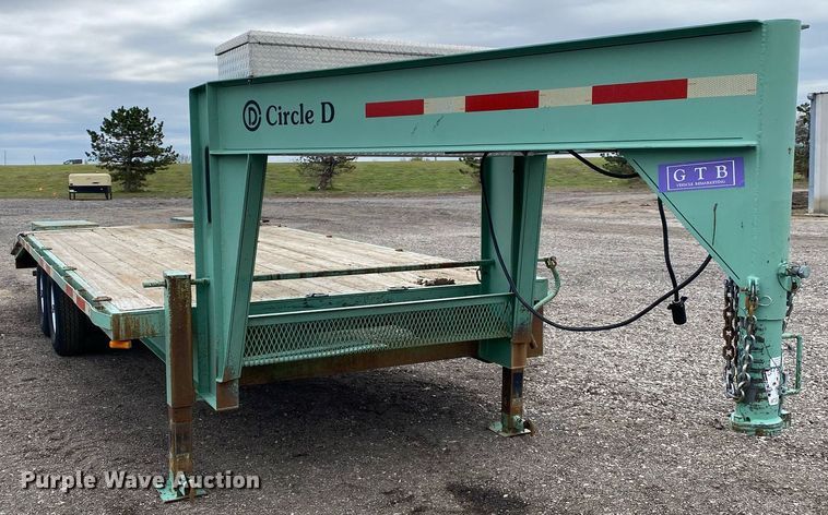 image for item KB9509 2008 Circle D 21GNFBBT  equipment trailer