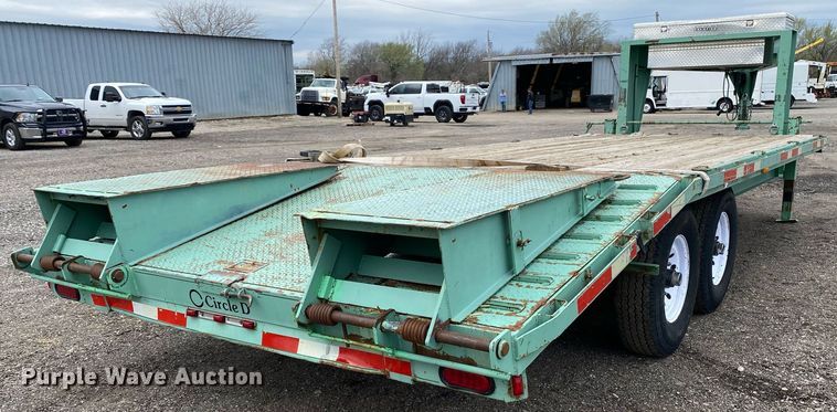 image for item KB9509 2008 Circle D 21GNFBBT  equipment trailer