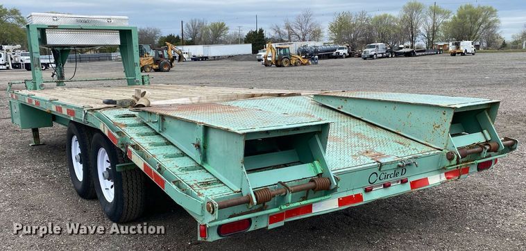 image for item KB9509 2008 Circle D 21GNFBBT  equipment trailer