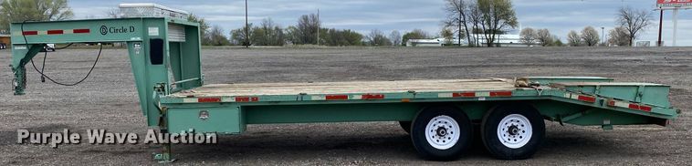 image for item KB9509 2008 Circle D 21GNFBBT  equipment trailer