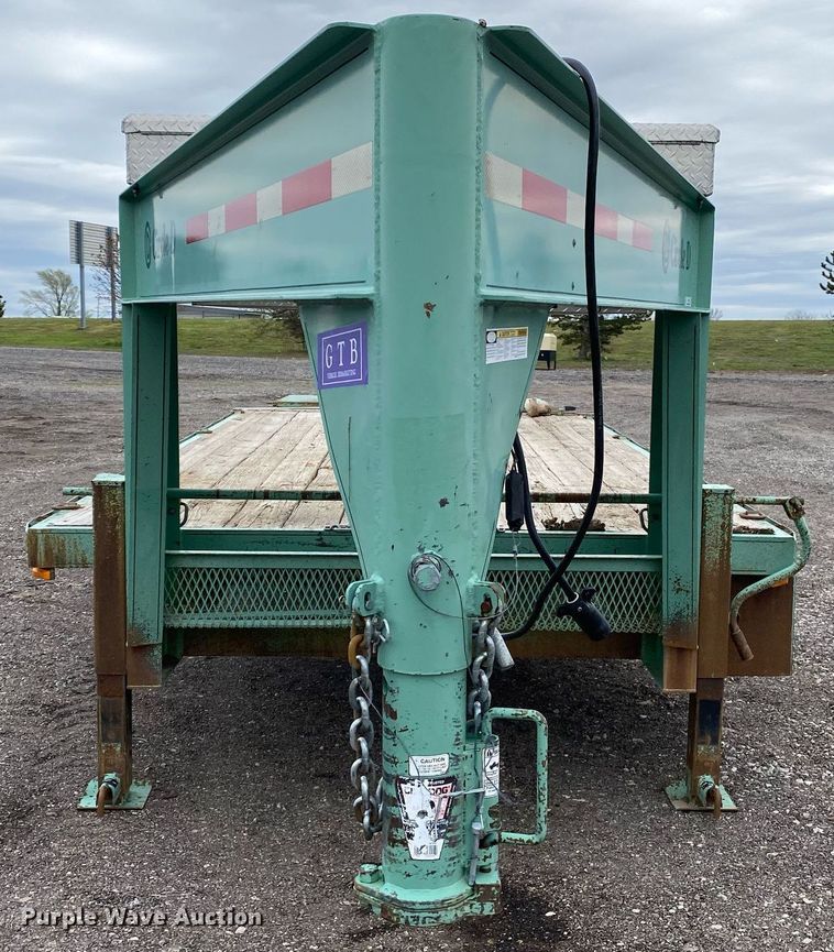 image for item KB9509 2008 Circle D 21GNFBBT  equipment trailer