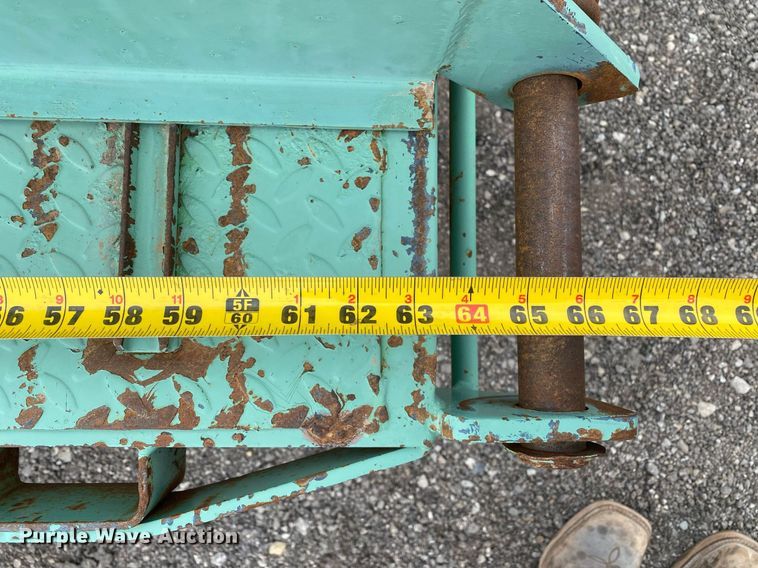 image for item KB9509 2008 Circle D 21GNFBBT  equipment trailer