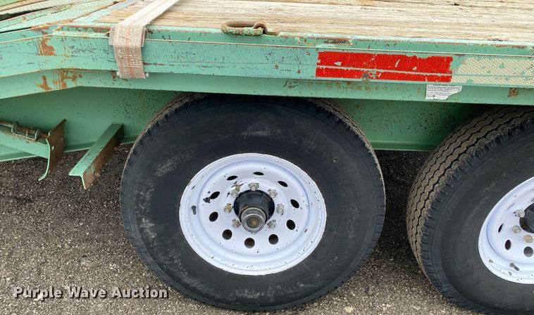 image for item KB9509 2008 Circle D 21GNFBBT  equipment trailer