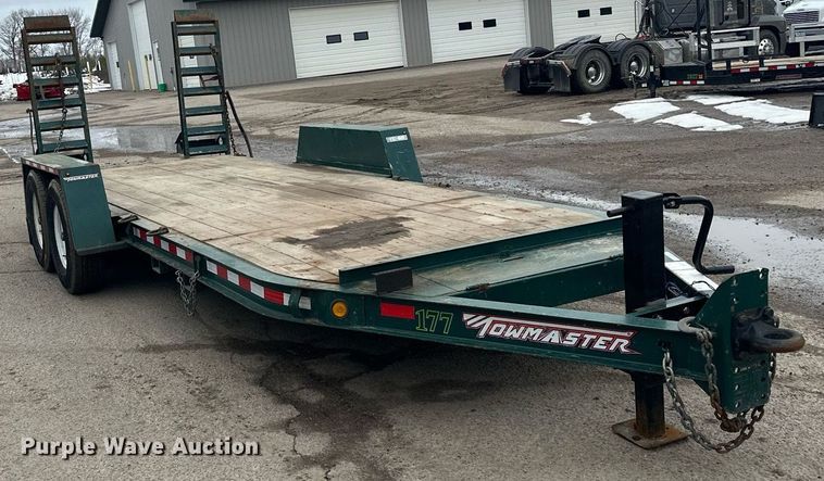 image for item KU9903 2018 Towmaster TC12D  equipment trailer