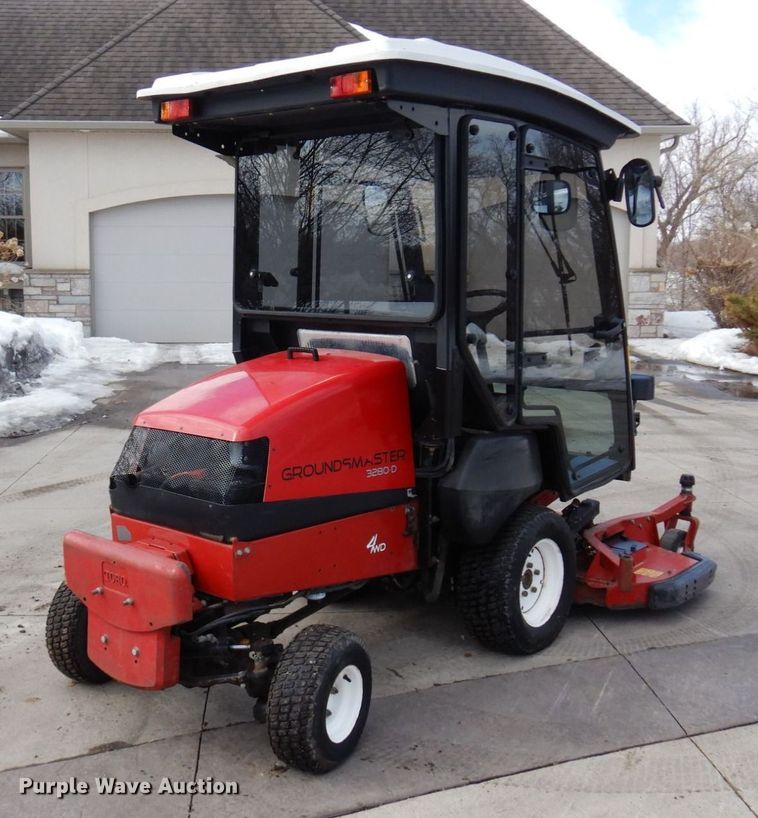 image for item KU9904 2015 Toro Groundsmaster 3280D  lawn mower