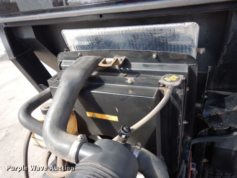 image for item KU9904 2015 Toro Groundsmaster 3280D  lawn mower